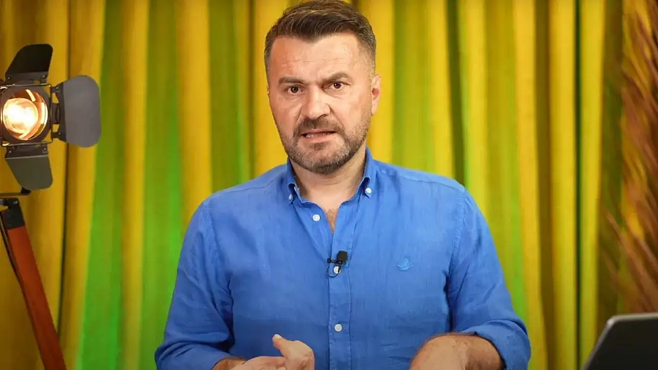 Abdurrahman Uzun Kimdir? Evli Mi, Ne İş Yapıyor, Hangi Partiye Yakın? 1753687806 564 Abdurrahman Uzun Kimdir Evli Mi Ne Is Yapiyor Hangi Partiye.webp - Abdurrahman Uzun Kimdir? Evli Mi, Ne İş Yapıyor, Hangi Partiye Yakın?