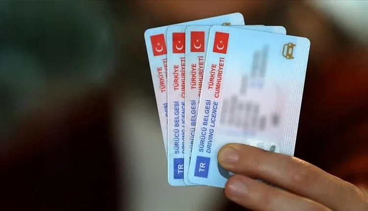 Hangi ehliyetler yenilenecek son dakika 2025 gerekli belgeler neler?
