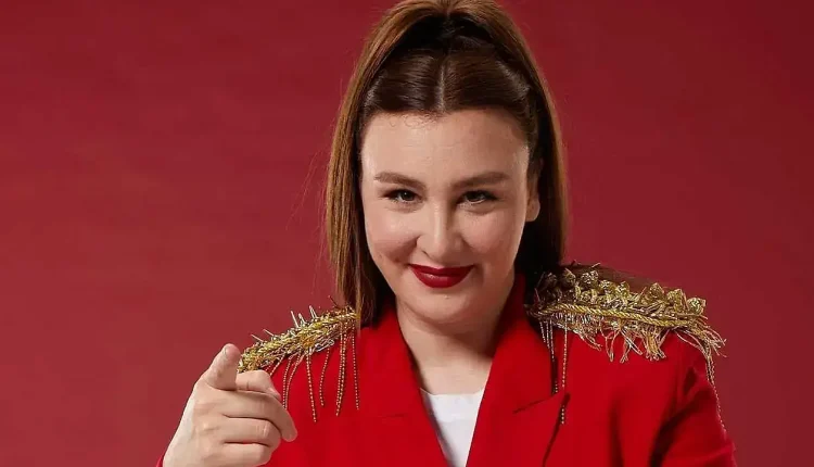 Yasemin Sakallıoğlu Kimdir? Hayatı ve Kariyerine Dair Tüm Detaylar