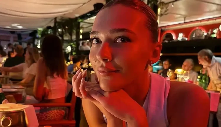 Türkiye'yi temsil edeceğim projeler okuyorum