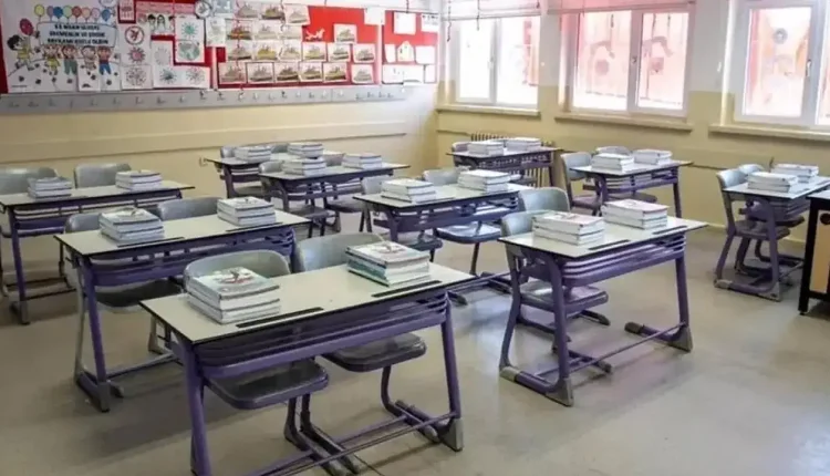 2025-2026 Eğitim Dönemi 1 Eylül'de mi Başlayacak? Okul Açılış Tarihleri Merak Ediliyor!