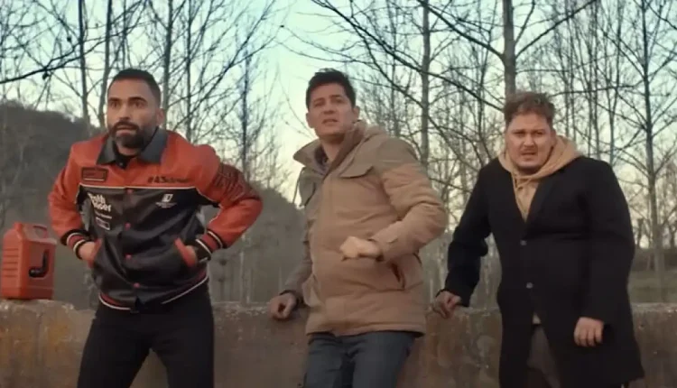 İşte oyuncu kadrosu ve konusu! Üçlü Pürüz filmi nerede çekildi?