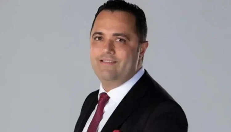 Rezan Epözdemir evli mi, kimle evli? Eşi Hande Epözdemir kimdir, ne iş yapıyor?